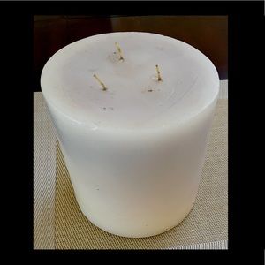 Large Candle - Gorgeous!